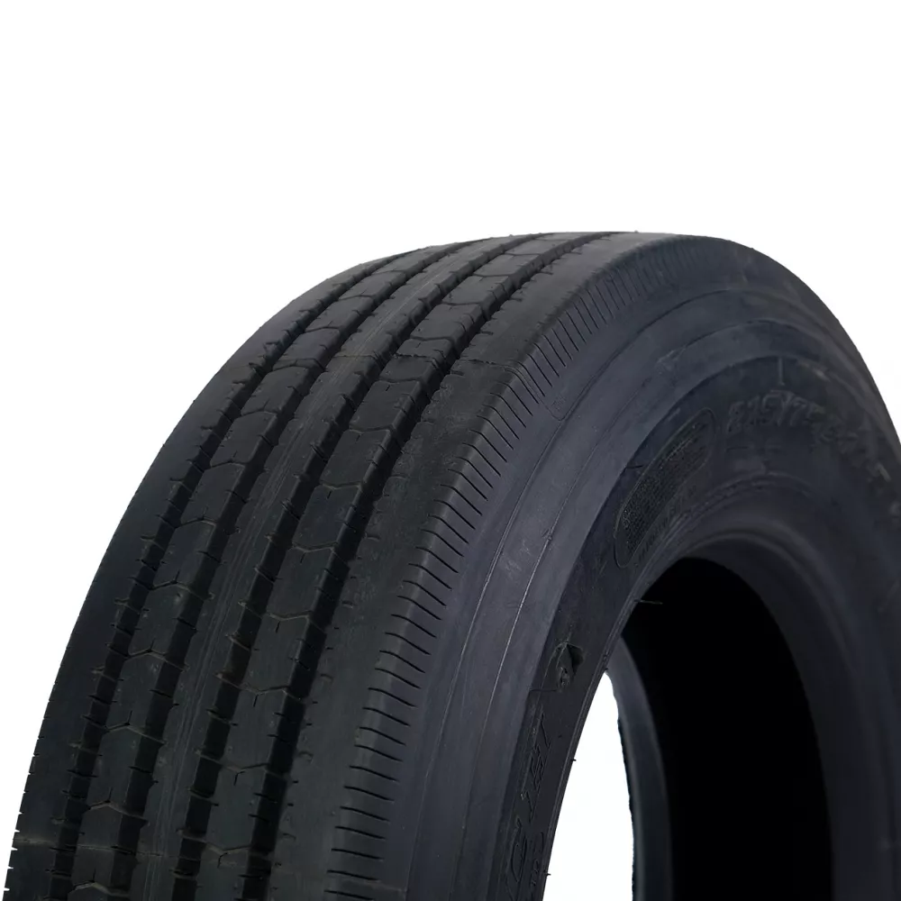 Грузовая шина 215/75 R17,5 Long March LM-216 16PR в Упорове