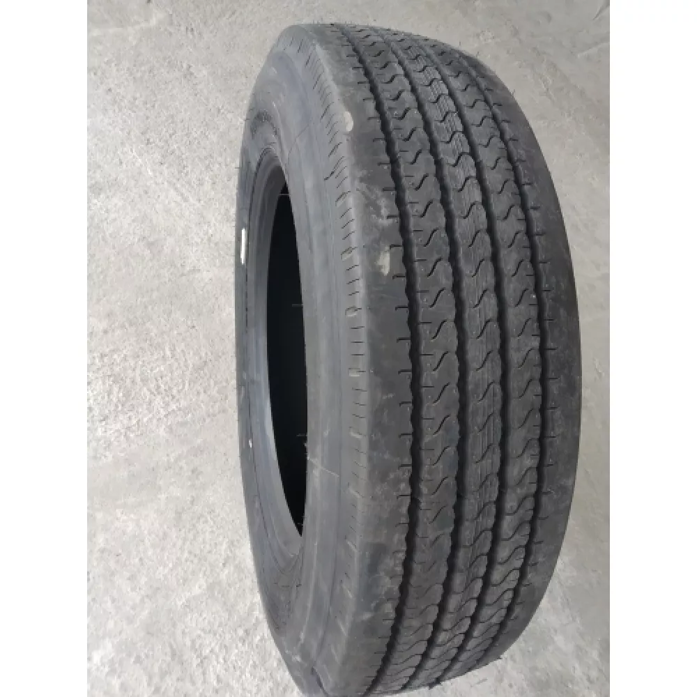 Грузовая шина 255/70 R22,5 Long March LM-120 16PR в Упорове